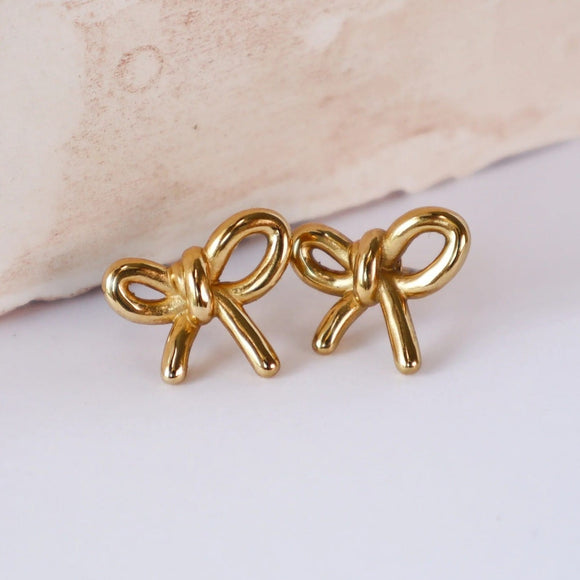 Amara Ribbon Studs