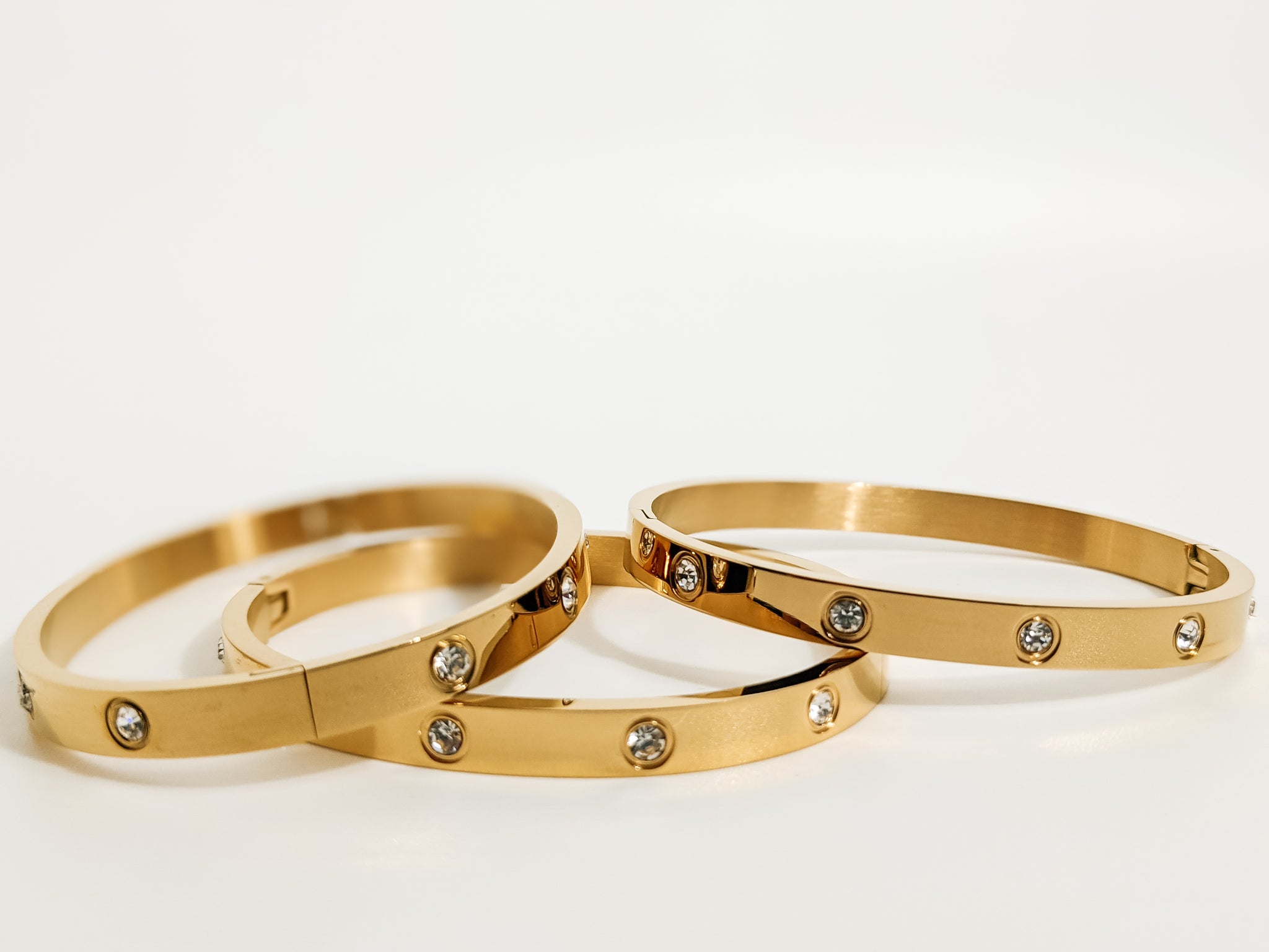 Amazon.com: Badu Open Cuff Bracelet, for Girlfriend Wife Mom, 18K Gold  Plated Plain Polished Finish Open Cuff Bangle Jewelry Gift （Big ）:  Clothing, Shoes & Jewelry